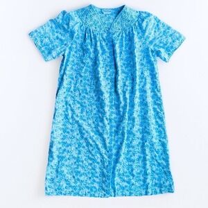 Smart Time House Dress Women Large Blue Floral Smocked Snaps Front Muumuu Pocket